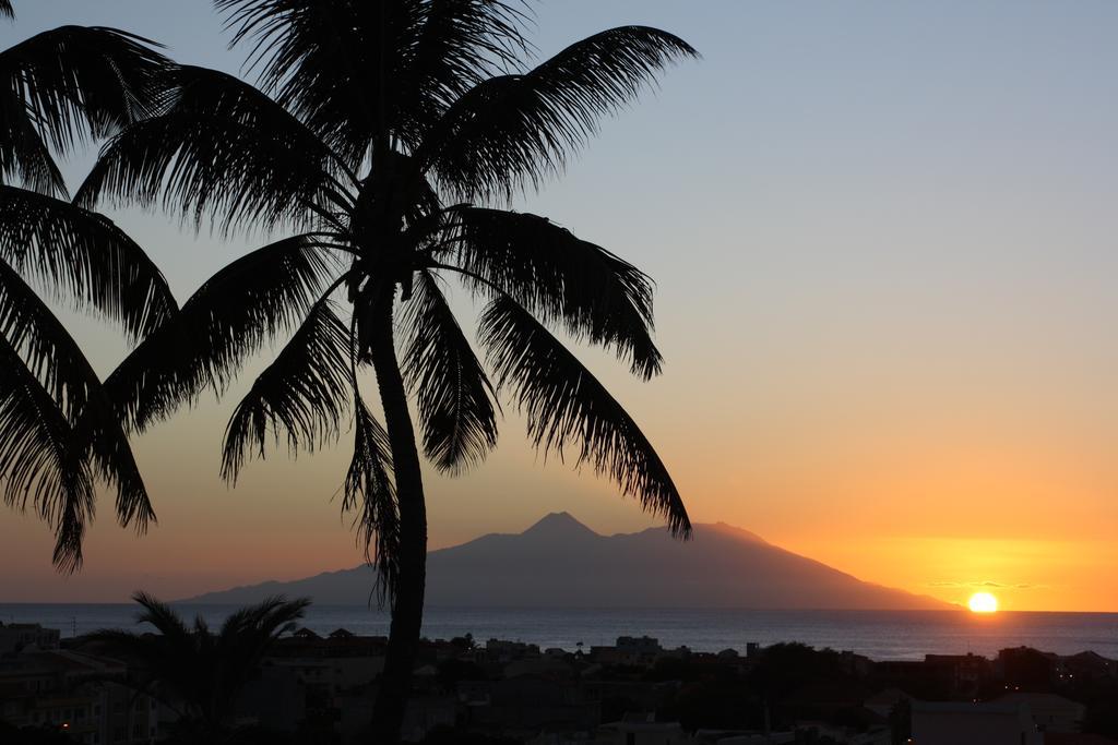 Residencial La Marea B&B Tarrafal タラファル エクステリア 写真